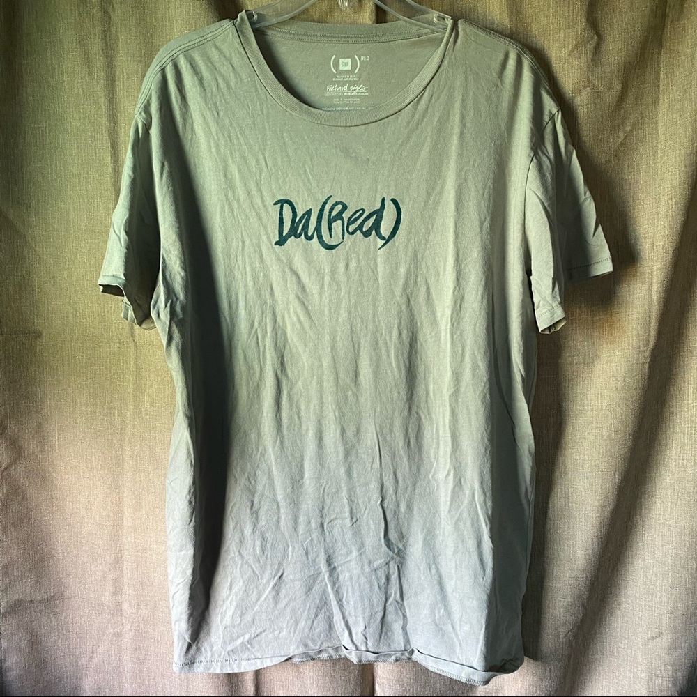 GAP Product RED tee